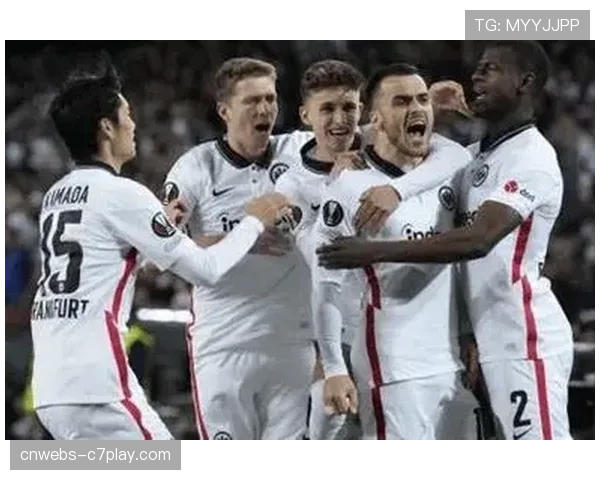 欧战区关键战：法兰克福与弗赖堡的战术风格碰撞