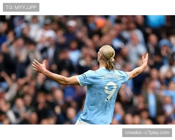 伊蒂哈德客队看台,伯恩利远征军高唱队歌鼓舞球队